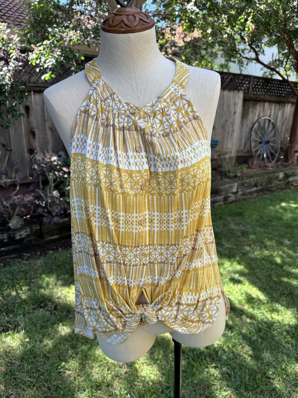 Rose + Olive Women's M Sleeveless Button Front Tunic Top Geometric Bohemian